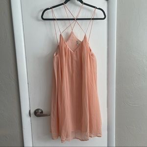 Women’s peach dress!
